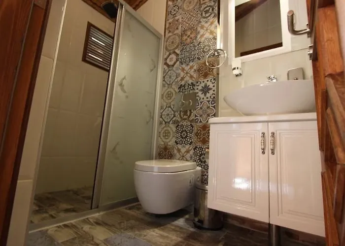 Elly's Отель 3*