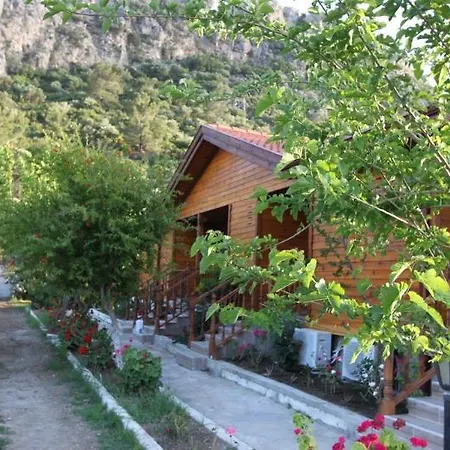 Elly's Hotel